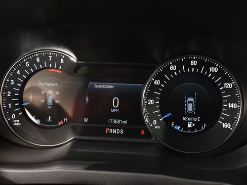 Used 2019 Ford Explorer Platinum AWD/4WD image 27