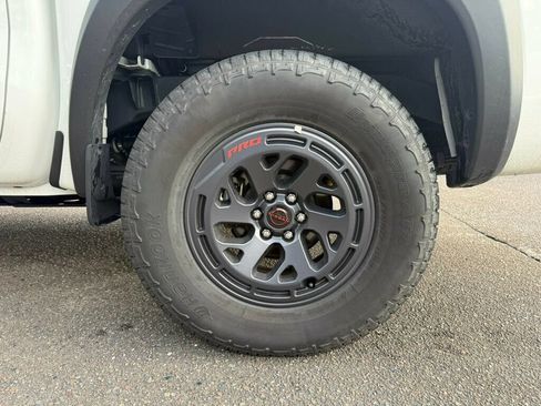 Used 2026 Nissan Frontier PRO-4X AWD/4WD image 8
