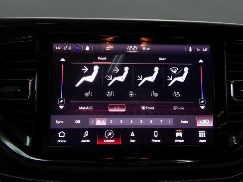 Used 2021 Dodge Durango SRT Hellcat w/ Premium Interior Group AWD/4WD image 21