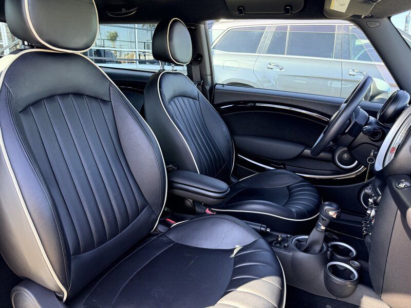 Used 2012 MINI Cooper Clubman S FWD image 23