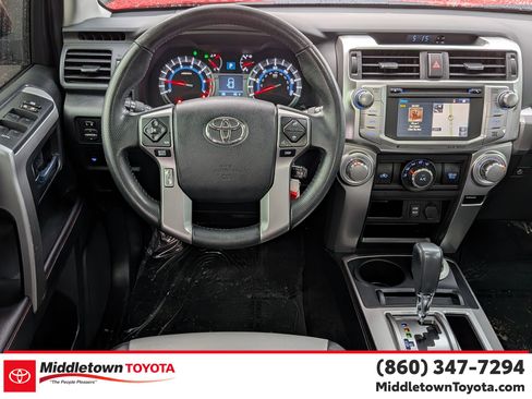 Used 2017 Toyota 4Runner SR5 Premium image 33