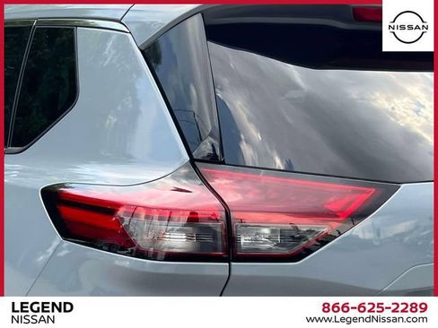 Certified 2023 Nissan Rogue SL w/ SL Premium Package AWD/4WD image 11
