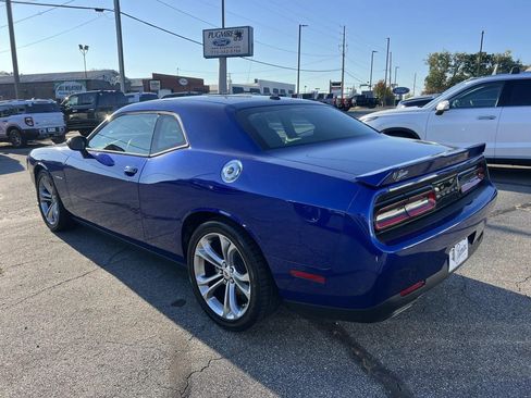 Used 2022 Dodge Challenger R/T image 5