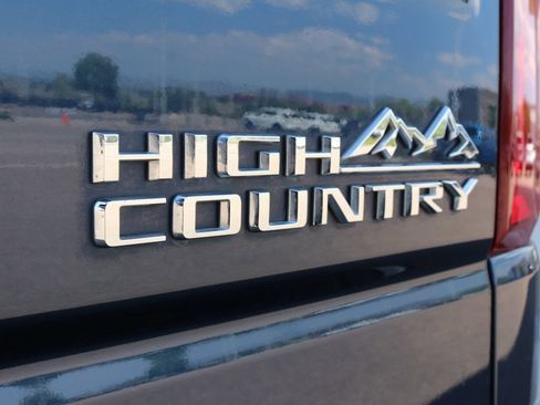Used 2023 Chevrolet Silverado 1500 High Country w/ High Country Premium Package AWD/4WD image 37