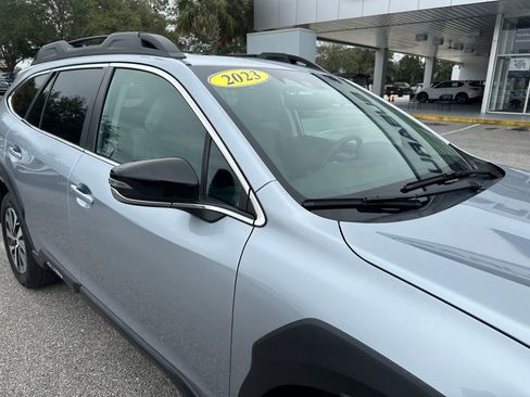 Used 2023 Subaru Outback Premium image 16
