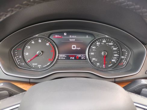 Used 2023 Audi Q5 2.0T Premium w/ Convenience Package AWD/4WD image 26