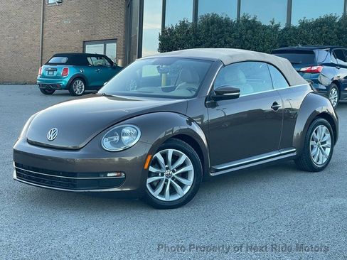 Used 2013 Volkswagen Beetle TDI image 1