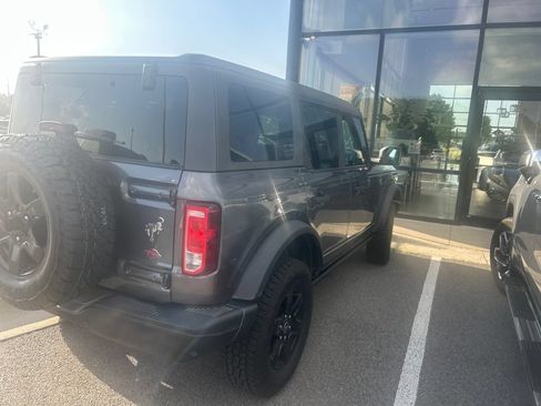Used 2022 Ford Bronco Black Diamond AWD/4WD image 3