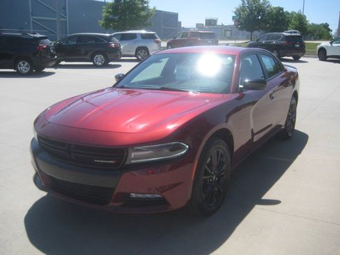 Used 2021 Dodge Charger SXT w/ Blacktop Package AWD/4WD image 25