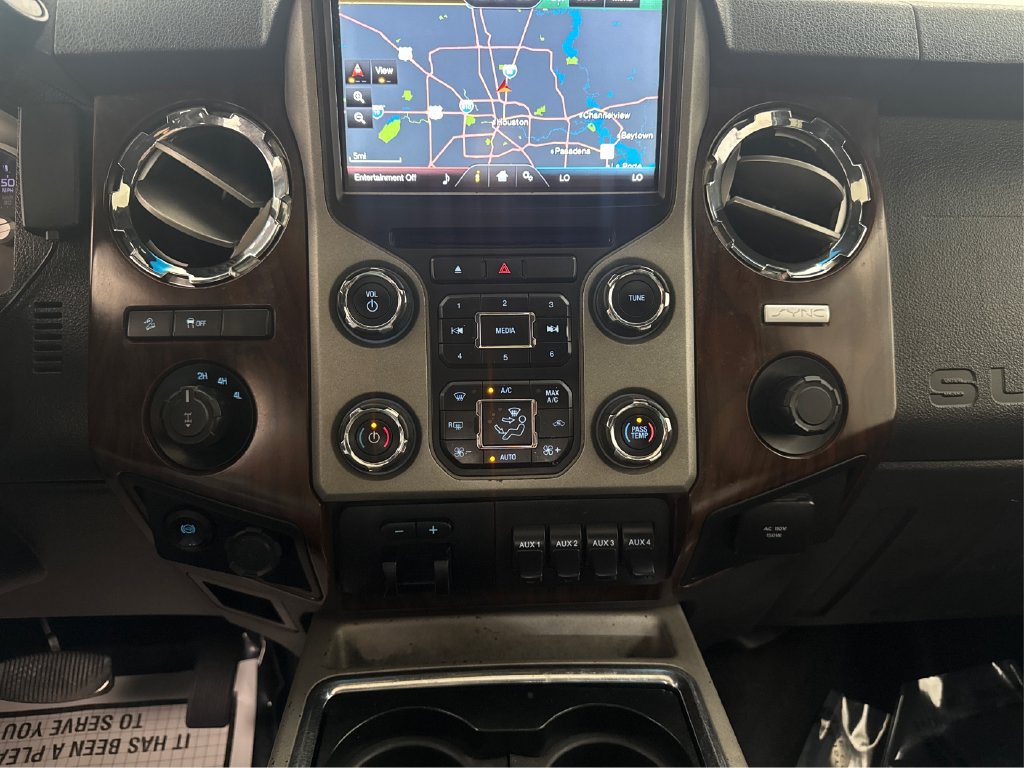 Used 2015 Ford F250 Lariat w/ Lariat Ultimate Package AWD/4WD image 40