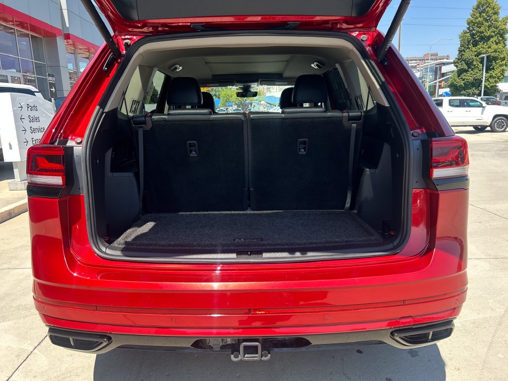 Used 2023 Volkswagen Atlas SEL R-Line AWD/4WD image 15