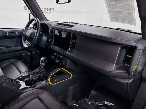 Used 2024 Ford Bronco Badlands image 29