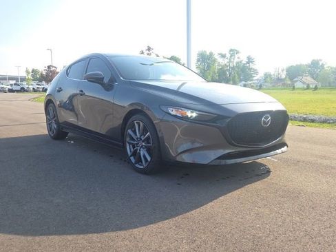 Used 2021 MAZDA MAZDA3 s FWD image 1
