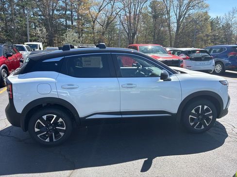 New 2026 Nissan Kicks SV w/ Cold Weather Package AWD/4WD image 8