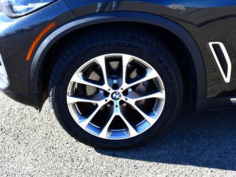 Used 2023 BMW X5 xDrive40i image 6