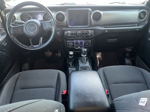 Used 2021 Jeep Wrangler Unlimited Sport image 33