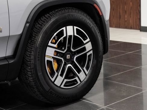 Used 2022 Rivian R1T Launch Edition image 65