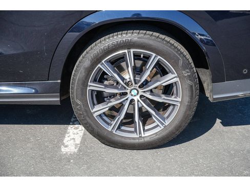 Used 2025 BMW X6 xDrive40i AWD/4WD image 10