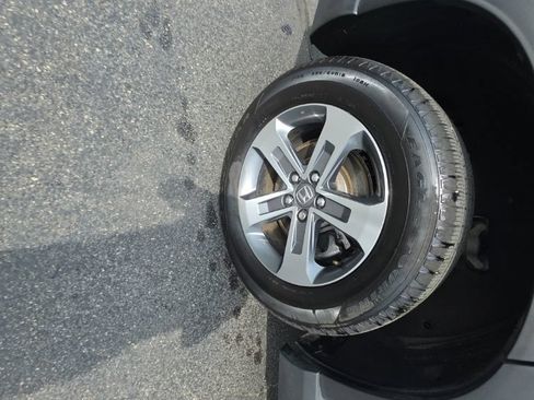 Certified 2025 Honda Pilot EX-L image 10