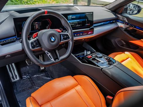 Used 2026 BMW M5 w/ Carbon Package AWD/4WD image 4