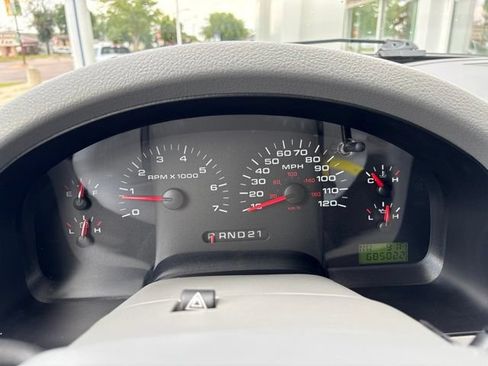 Used 2005 Ford F150 XLT AWD/4WD image 15