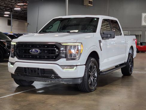 Used 2022 Ford F150 XLT w/ Equipment Group 302A High AWD/4WD image 4