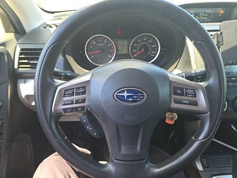 Used 2015 Subaru Forester 2.5i Premium w/ All-Weather Package AWD/4WD image 15
