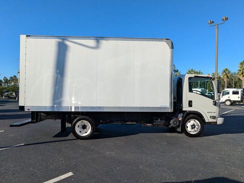 New 2025 Chevrolet Low Cab Forward image 4