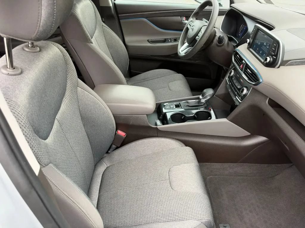 Used 2019 Hyundai Santa Fe SEL AWD/4WD image 17