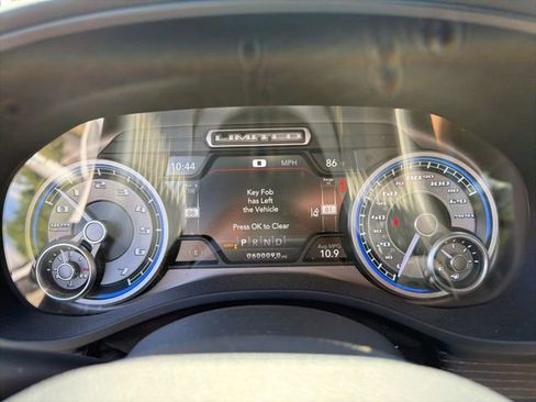 Used 2022 RAM 1500 Limited AWD/4WD image 25