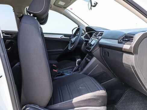 Used 2022 Volkswagen Tiguan S image 17