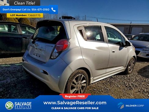 Used 2014 Chevrolet Spark LT image 4