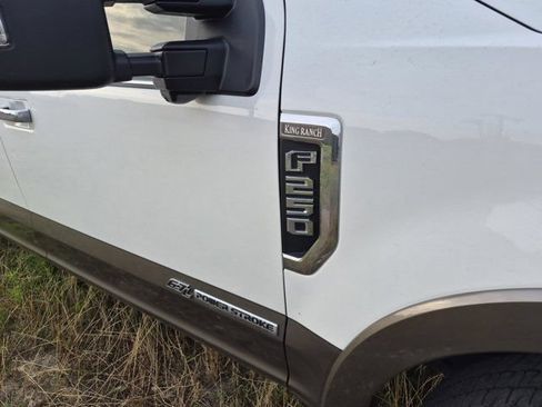 Used 2022 Ford F250 King Ranch w/ King Ranch Ultimate Package AWD/4WD image 7