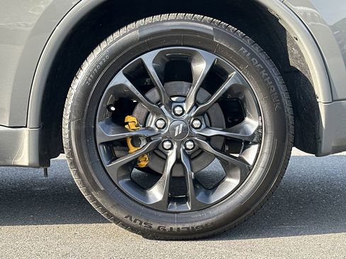 Used 2022 Dodge Durango R/T w/ Hemi Orange Plus Package AWD/4WD image 17
