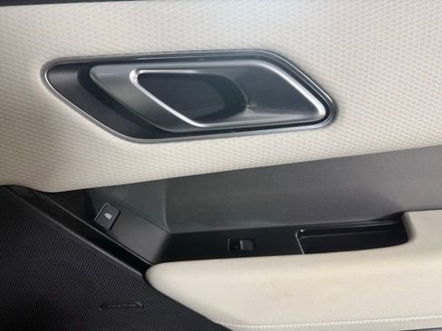 Used 2023 Land Rover Range Rover Velar S image 30