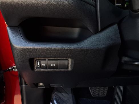 Certified 2025 Toyota RAV4 XLE AWD/4WD image 15