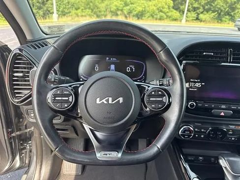 Used 2024 Kia Soul GT-Line FWD image 9