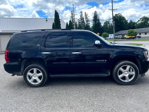 Used 2007 Chevrolet Tahoe LTZ w/ LTZ Preferred Equipment Group image 5