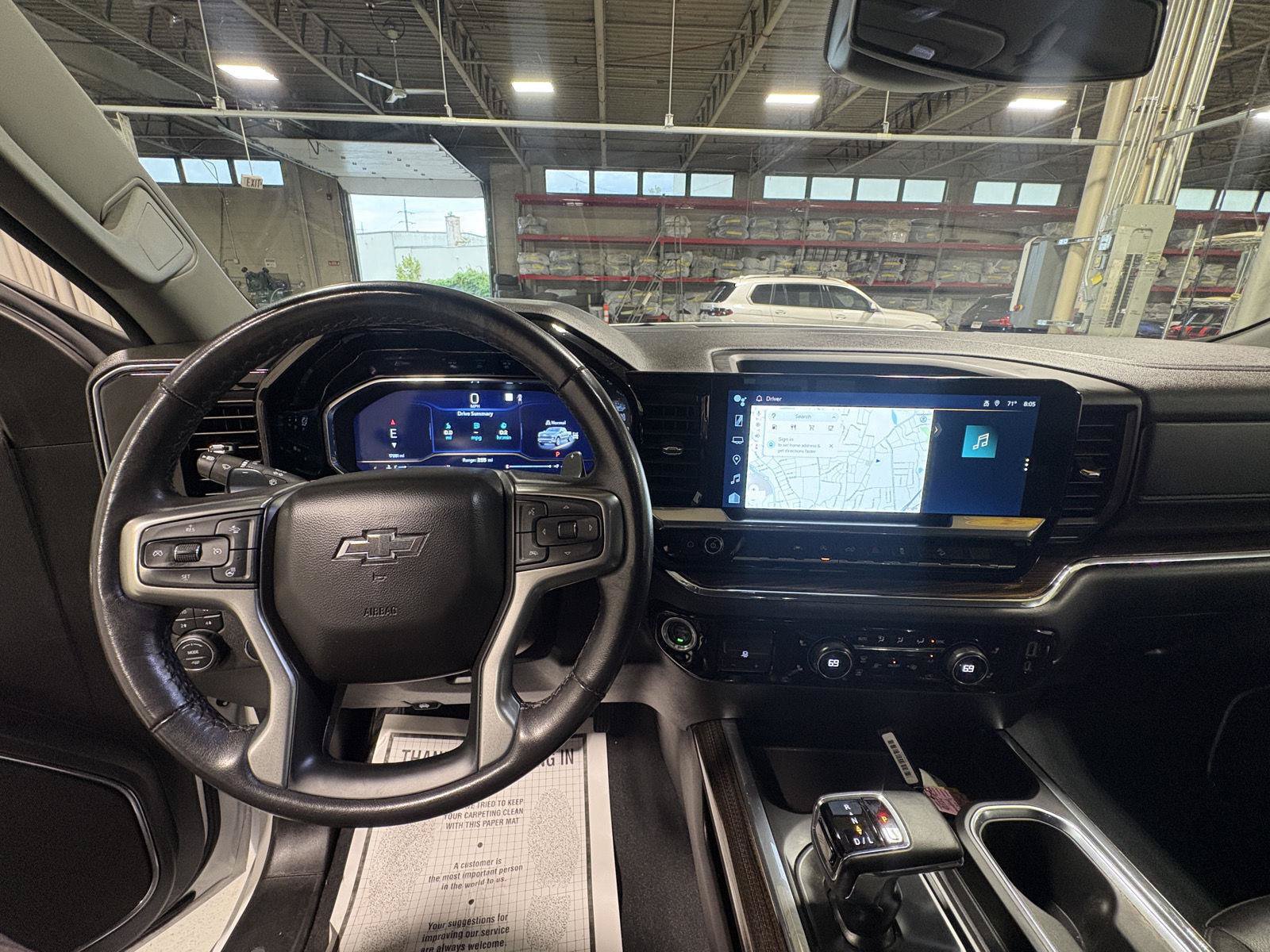 Used 2023 Chevrolet Silverado 1500 RST AWD/4WD image 4