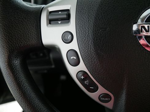 Used 2013 Nissan Rogue SV w/ Premium Pkg image 27