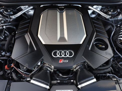 Used 2022 Audi RS 6 w/ Executive Package AWD/4WD image 10