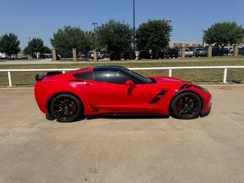 Used 2019 Chevrolet Corvette Grand Sport RWD image 3