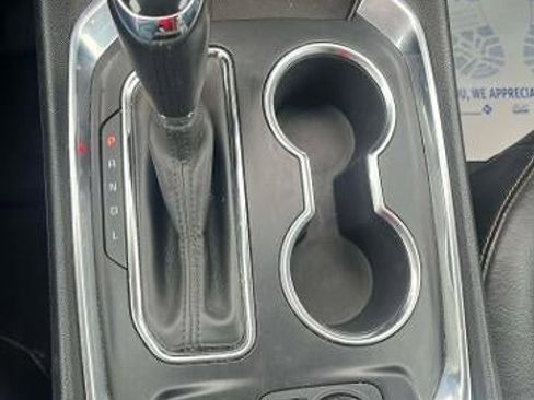 Used 2018 Chevrolet Traverse LT image 4