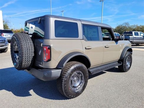 New 2025 Ford Bronco Outer Banks w/ Sasquatch Package image 36