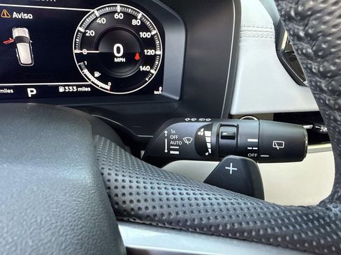 Used 2023 Mitsubishi Outlander SEL image 35