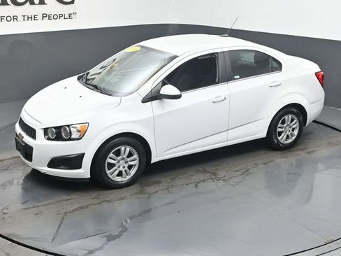 Used 2014 Chevrolet Sonic LT FWD image 39