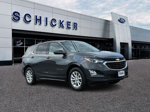 Used 2020 Chevrolet Equinox LT w/ Driver Convenience Package FWD image 1