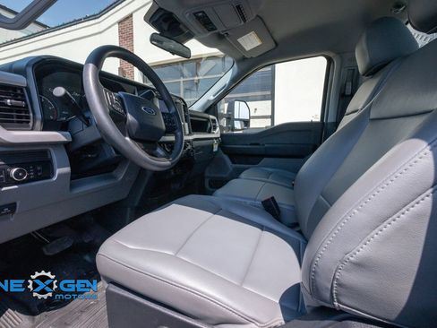 Used 2024 Ford F550 2WD Regular Cab Super Duty image 10