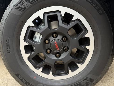 New 2026 Toyota 4Runner TRD Off-Road Premium AWD/4WD image 10