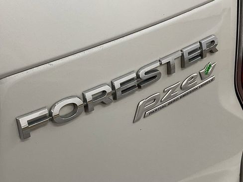 Used 2015 Subaru Forester 2.5i w/ Alloy Wheel Package AWD/4WD image 23